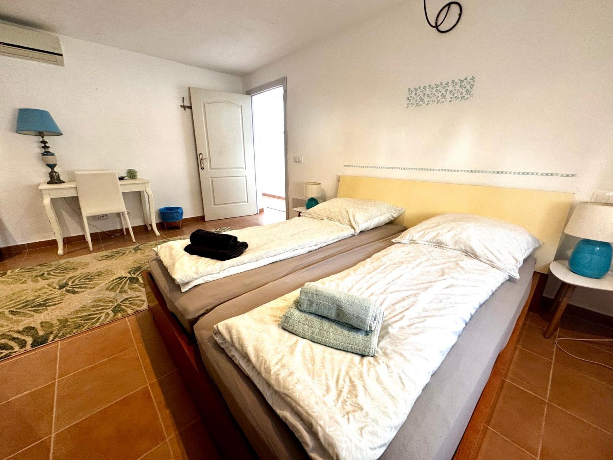 Finca Es Velar Santanyi Bagian luar foto